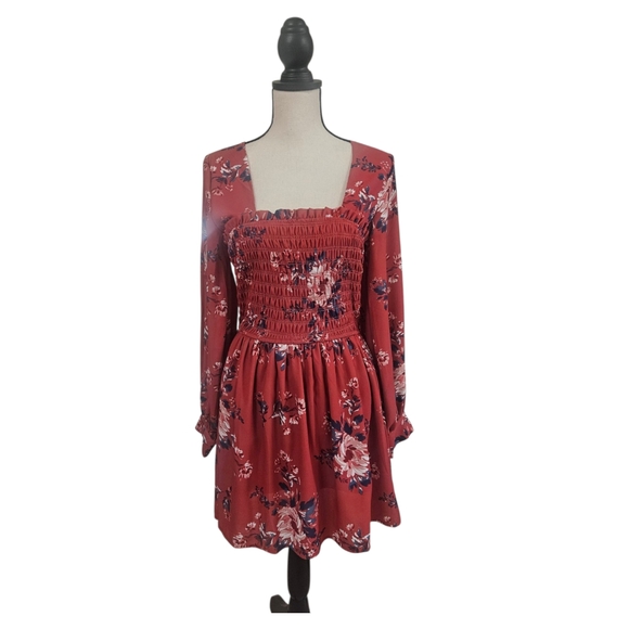 Floral Smocked Babydoll Dress - Picture 4 of 8